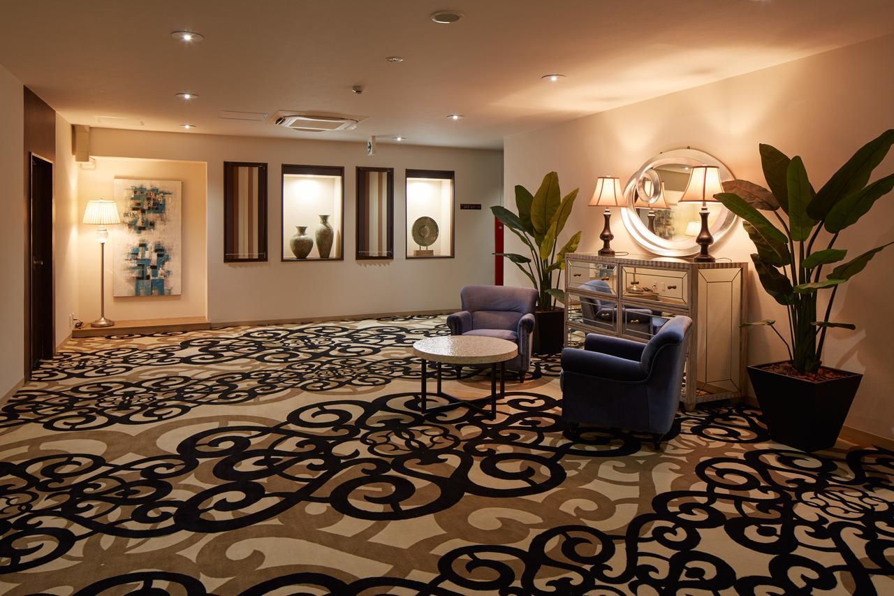 Centurion Hotel Resort Okinawa Nago City Esterno foto