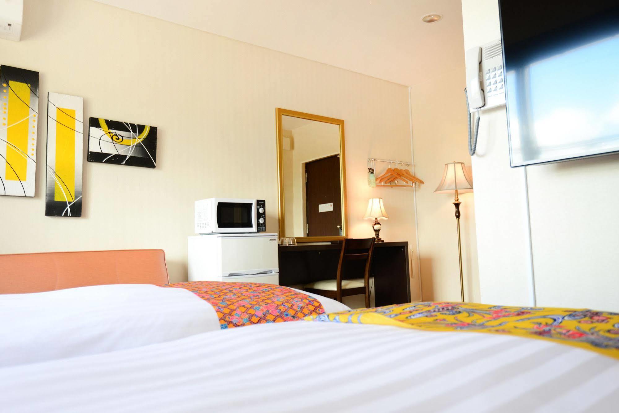 Centurion Hotel Resort Okinawa Nago City Esterno foto