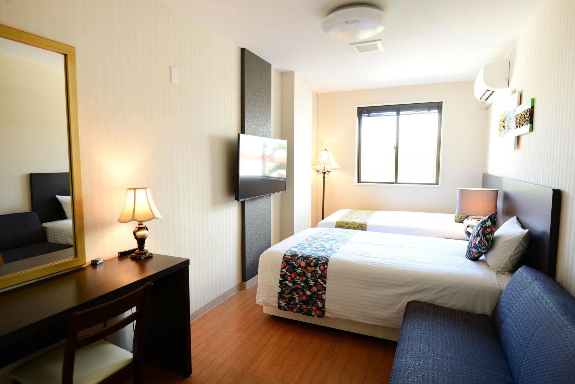 Centurion Hotel Resort Okinawa Nago City Esterno foto